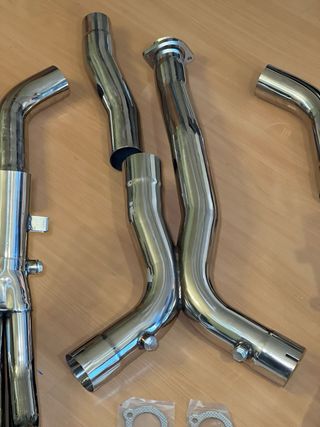 Línea de escape Mercedes AMG 5.4 V8 M113 M113K