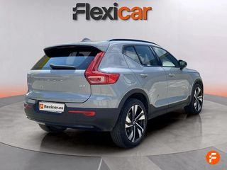 Volvo XC40 2.0 B3 G Plus Dark Auto