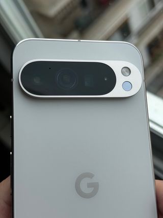 Google Pixel 9 Pro XL ( batería con solo 5 ciclos)