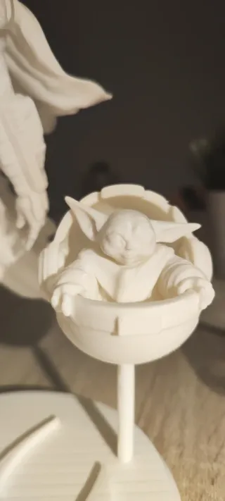 Figura Mandalorian Star Wars con Grogu