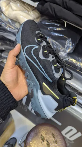 Zapatilla Nike React Element 55 Negra Gris