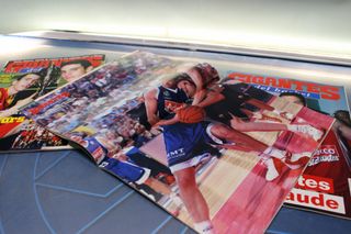 Revistas Baloncesto: Gigantes del Basket nº 744, 972 y 977. 2000-04.