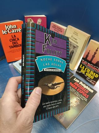 10 novelas, Libros, espionaje, policíaca, homicidios, diferentes autores