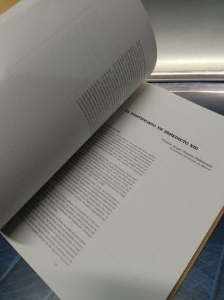 libro, BENEDICTO XIII, EL PAPA LUNA MUESTRA DE DOCUMENTACIÓN HISTÓRICA ARAGONESA EN CONMEMORACIÓN DEL SEXTO