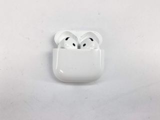 in-ear apple airpods 4 gen