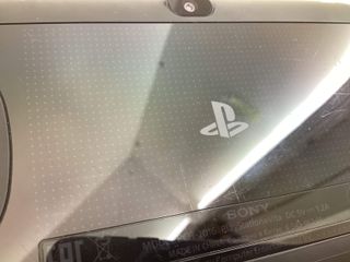 sony ps vita slim 2000