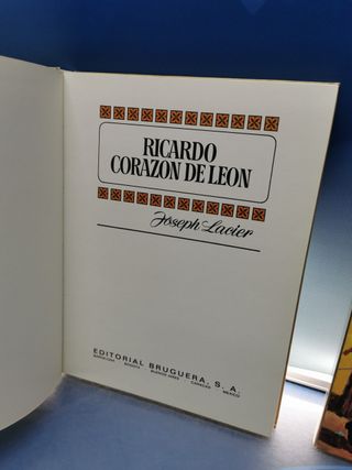 2 tomos, COLECCIÓN HISTORIAS COLOR. BRUGUERA: Enrique Lagardere + Ricardo Corazón de Leon