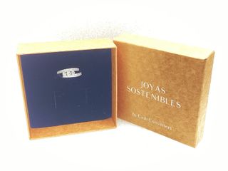 anillo oro 18k con piedra con diamante