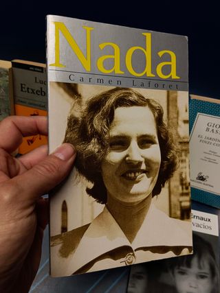 7 novelas, literatura contemporánea española, libros de Carmen Laforet, Gonzalo suarez, Bernardo Atxaga y mas