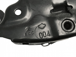 Cerradura Capot Nissan Terrano II