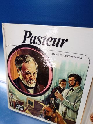 8 libros juveniles variados