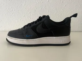 Zapatillas Nike Air Force Negras y Azules