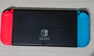 Nintendo Switch OLED Azul y Rojo