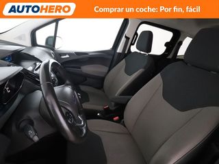Ford Tourneo Courier 1.0 EcoBoost Titanium