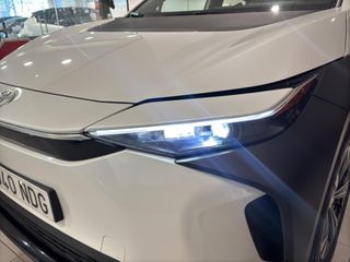 TOYOTA BZ4X BEV 71KWH 200E ADVANCE 204 5P
