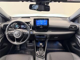 TOYOTA Yaris 5 Puertas Style 120H Automático (e-CVT)