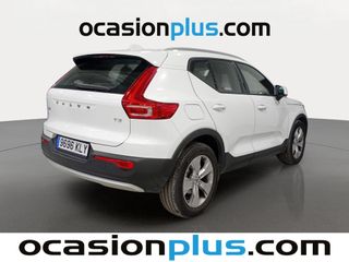 Volvo XC40 T3 Momentum 115 kW (156 CV)