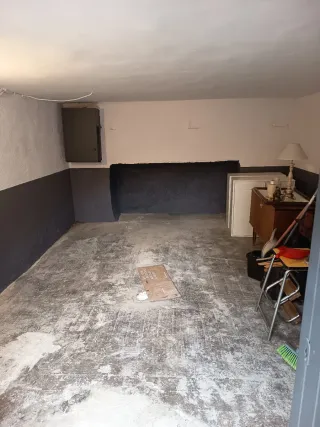 Local de 16m2 con vado ideal trastero estudio