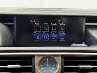 LEXUS IS 2.5 300h F Sport