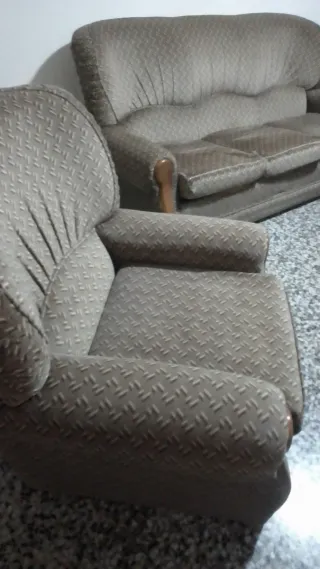 Ofertón VINTAGE Sillones a 30€  sofá 3 plazas 40€