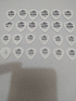 Púas Dunlop Flow Tortex y Jazz III Tortex