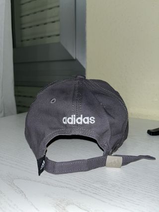 Gorra Adidas Gris