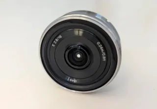 Objetivo Sony E 2.8/16 E-Mount