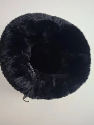 Gorro ruso Zara pelo negro