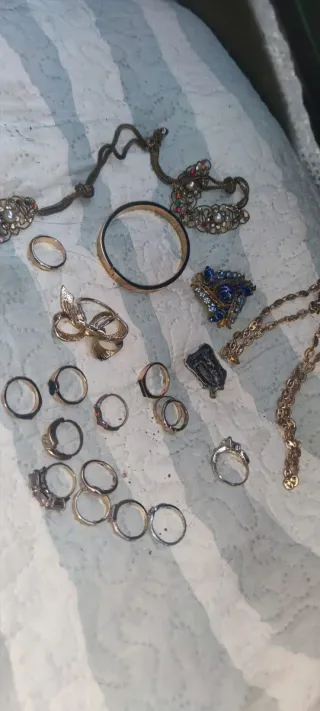Lote Bisutería anillos broche colgantes