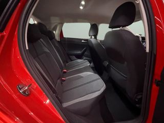 Volkswagen Polo TSi 95cv - COMO NUEVO - EQUIPADO
