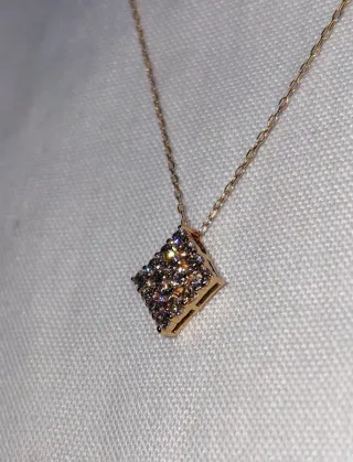 Colgante Oro Rosa 18k con Diamantes