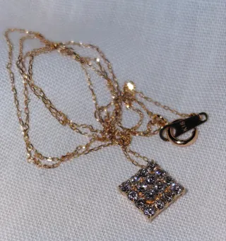 Colgante Oro Rosa 18k con Diamantes