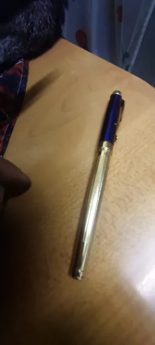 Bolígrafo vintage azul y dorado