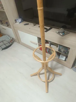 Perchero de madera grande