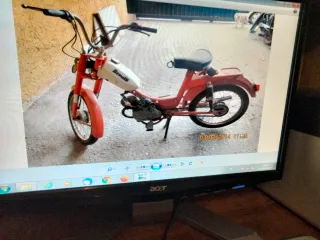 Motorino d'epoca Benelli Rosso/Bianco