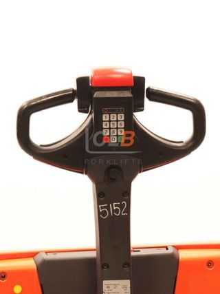 Ref. M-5152 Transpaleta Eléctrica BT LWE 140 Levio