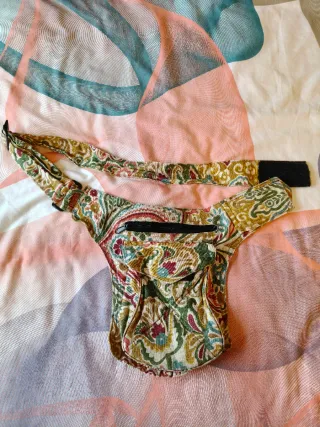 Riñonera tela estampado veraniego