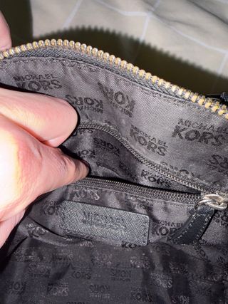 Bolso Michael Kors Negro con Tachuelas