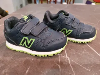 Scarpe New Balance Bambino numero 20