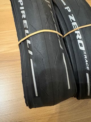 Cubiertas Pirelli P Zero Race 28mm