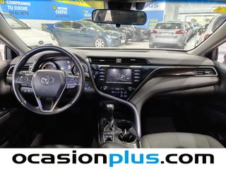Toyota Camry 2.5 220H Business 160 kW (218 CV)