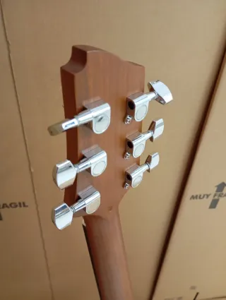 Guitarra Acústica Parlour Egmond 52 , Impresionant