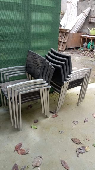 Sillones apilables aluminio y ratán sintético