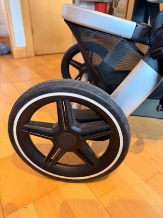 Carrito Joolz Hub con capazo