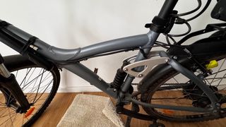 Bicicleta Eléctrica Trekking Doble Amortiguación