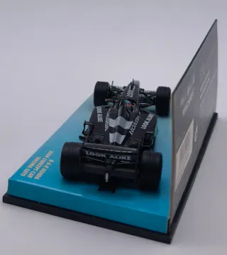 BAR HONDA 2004 CONCEPT CAR TAKUMA SATO 1:43