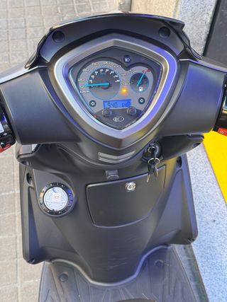 Kymco People S 6000km