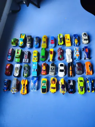 40 Coches Hot Wheels