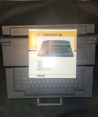Máquina de Escribir Eléctrica Olivetti ET Compact