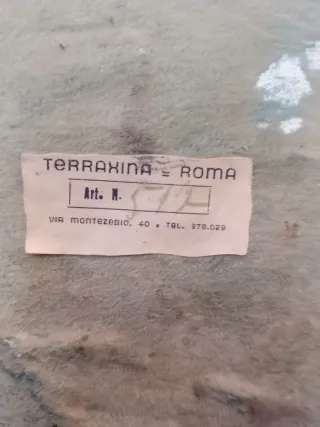 Statuina bambina con chitarra e cappello